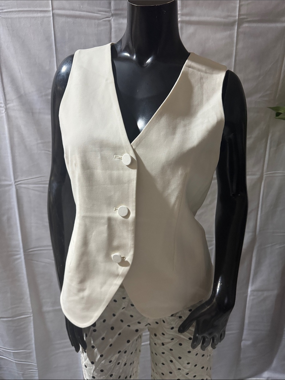 Madewell Cream Button Front Vest - Picture 2 of 6